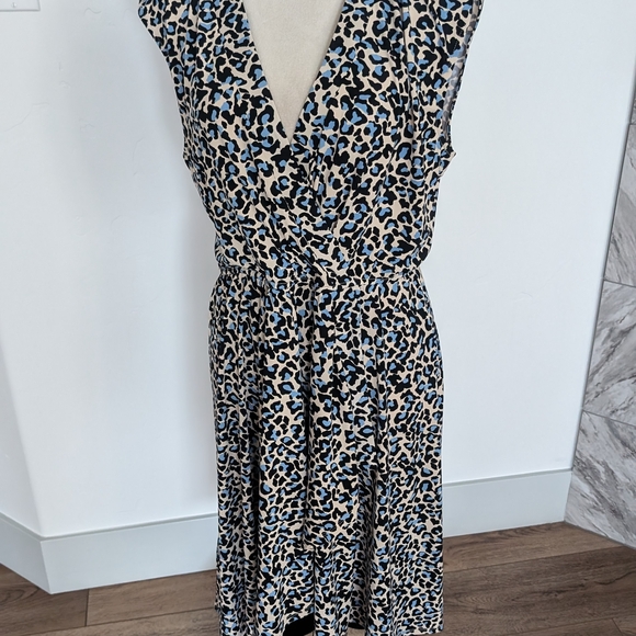 Leopard Print Wrap Dress - Picture 11 of 11
